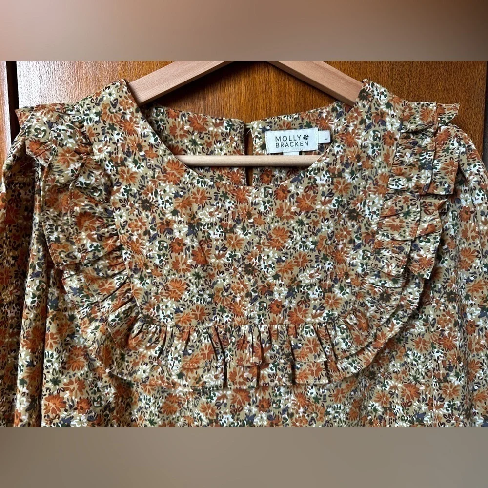 Molly Bracken excellent used